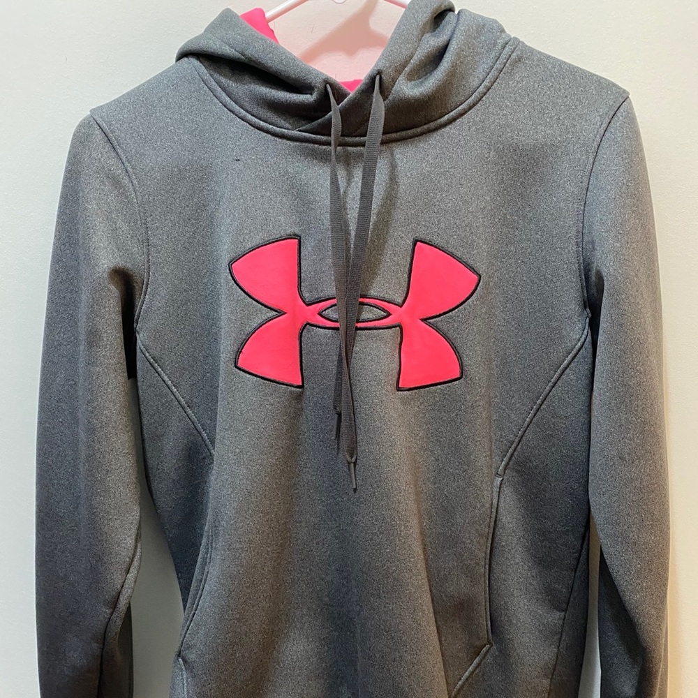Under armour sweatshirt